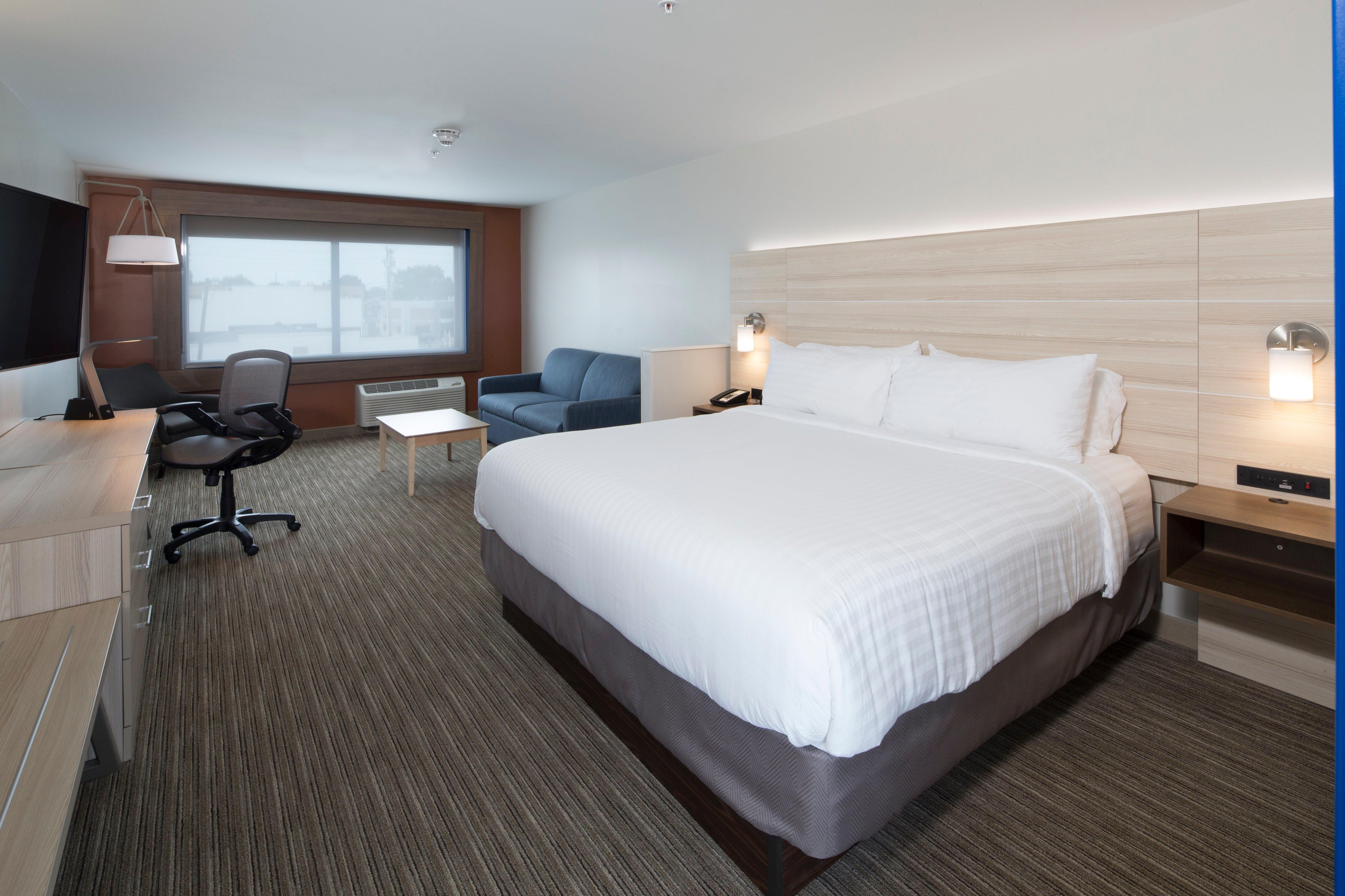 Holiday Inn Express & Suites - Auburn By Ihg Dış mekan fotoğraf
